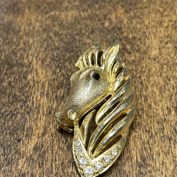 Vintage Horse Head Brooch Pin Signed Gerry’s Gold Tone Rhinestones Equestrian - Picture 6 of 9